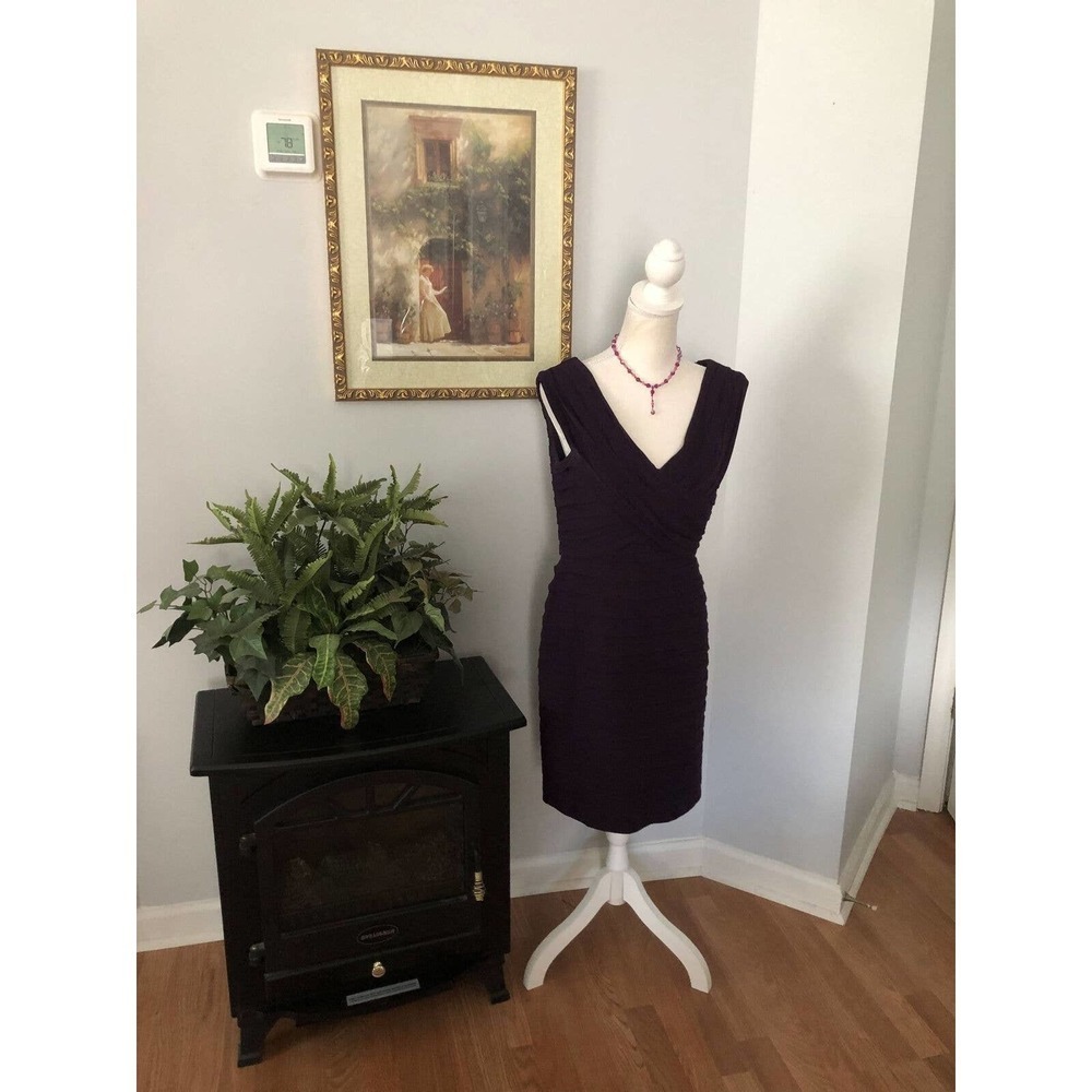 XSCAPE By Joanna Glen Women's Purple V-Neck Shimmer Ruffled Short Dress Size 12